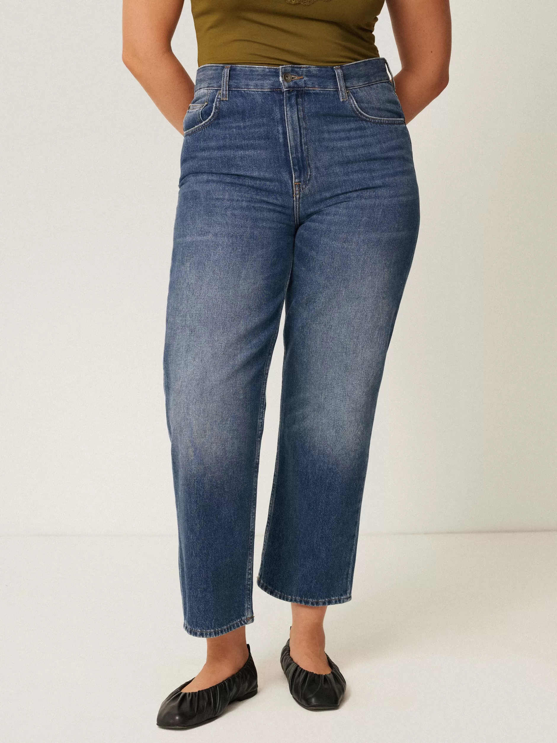 Online Jigsaw Delmont Cropped Tapered Jean Blue