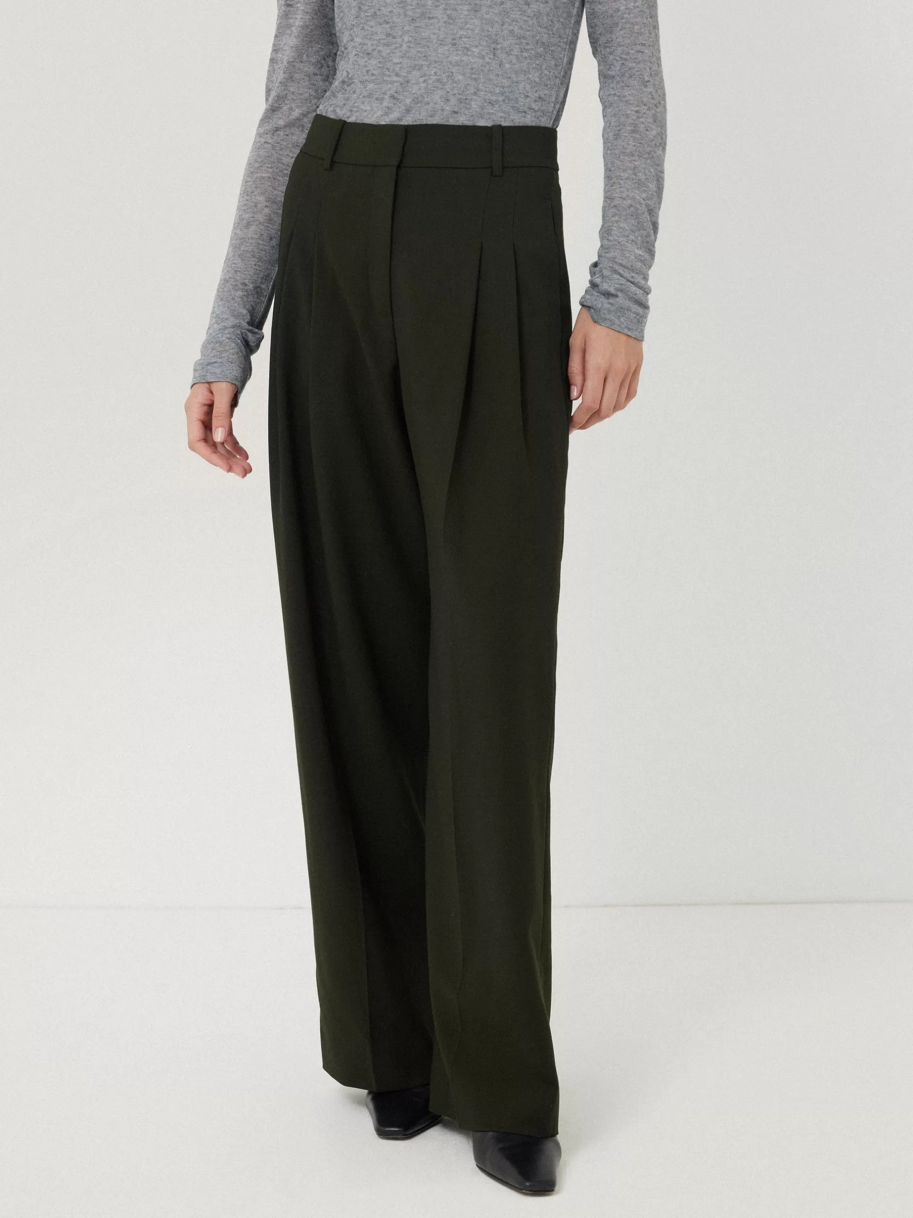 Best Jigsaw Kemp Fluid Twill Trouser Green