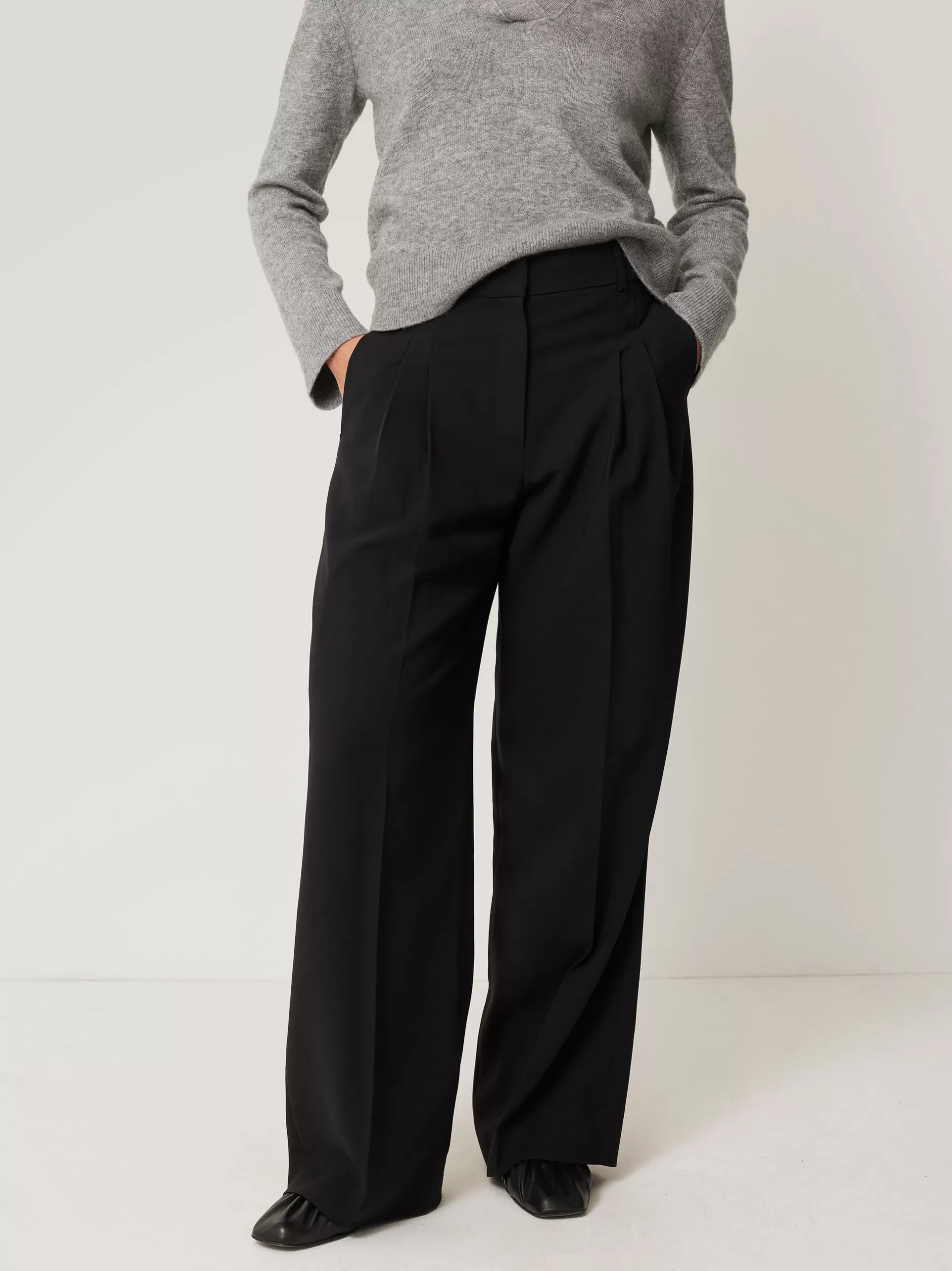 Store Jigsaw Kemp Wide Leg Japanese Wool Trouser Black