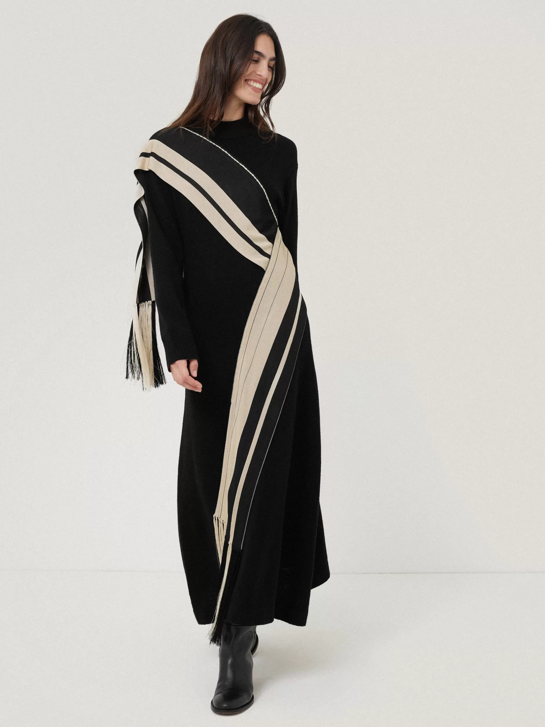 Store Jigsaw Opera Scarf Knitted Dress Black