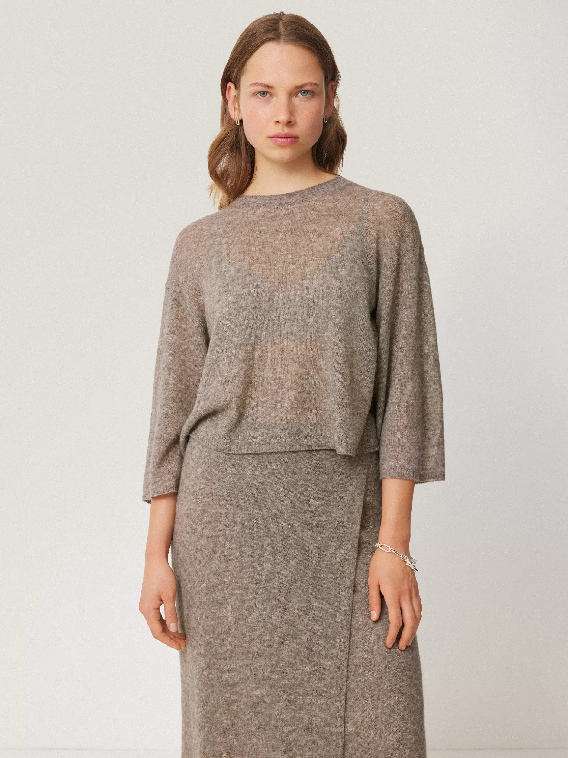 Hot Jigsaw Soft Gauzy Knit T-shirt Taupe